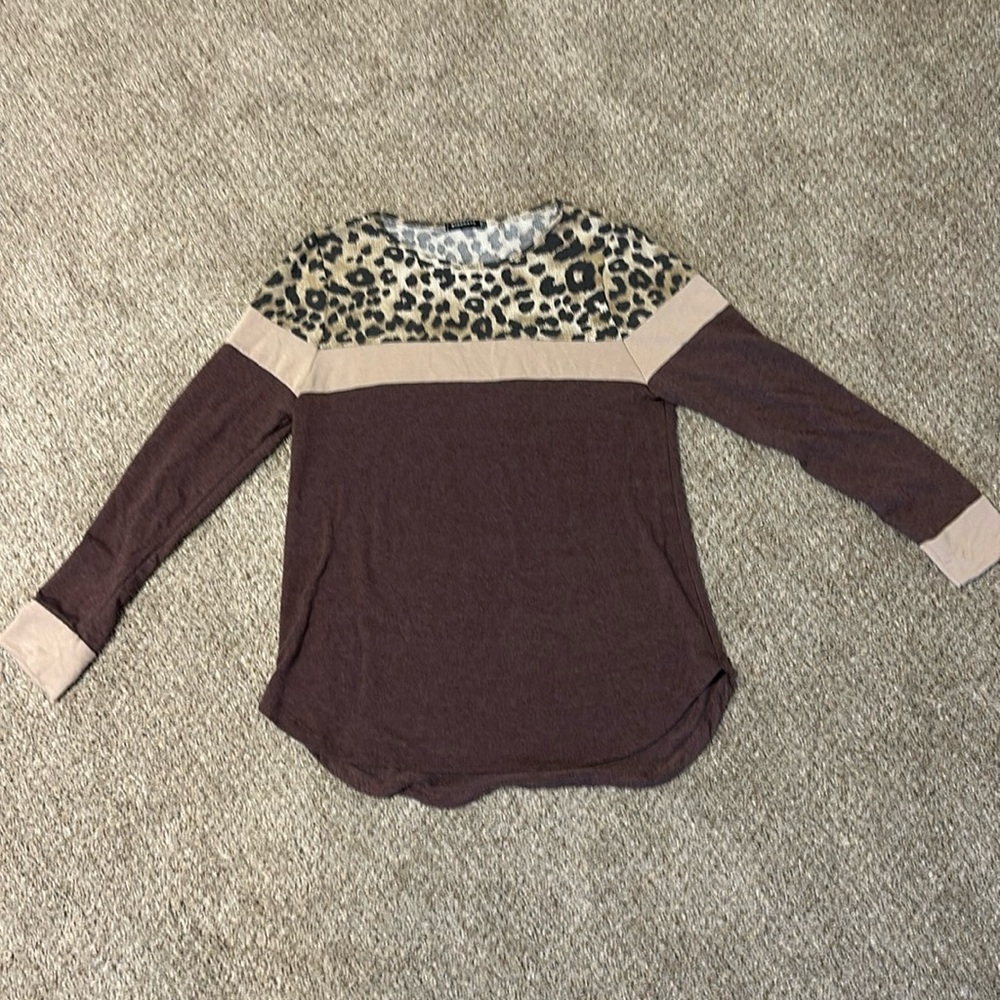 Staccato Long Sleeve Cheetah Top - Medium